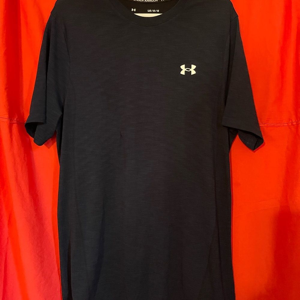 Under Armour Men’s T-Shirt Size L Black Short Sleeve Athletic Workout Charged - Picture 3 of 8